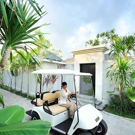 La Villais Kamojang Hotel Seminyak Buitenkant foto