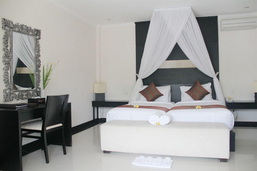 La Villais Kamojang Hotel Seminyak Buitenkant foto