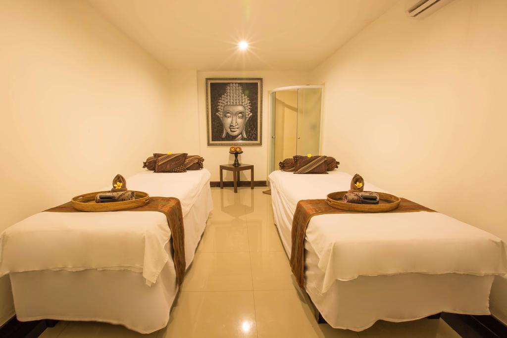 La Villais Kamojang Hotel Seminyak Buitenkant foto