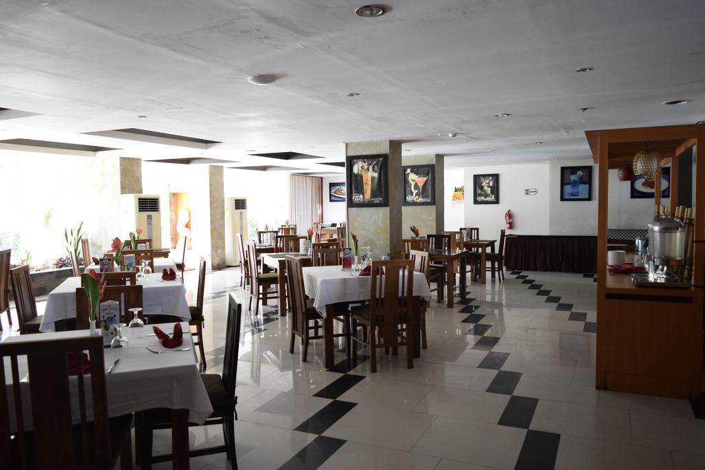 La Villais Kamojang Hotel Seminyak Buitenkant foto