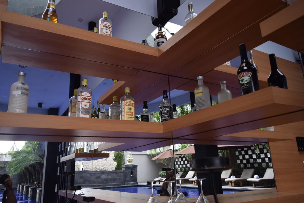 La Villais Kamojang Hotel Seminyak Buitenkant foto